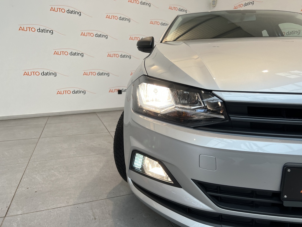 Volkswagen/POLO/3064