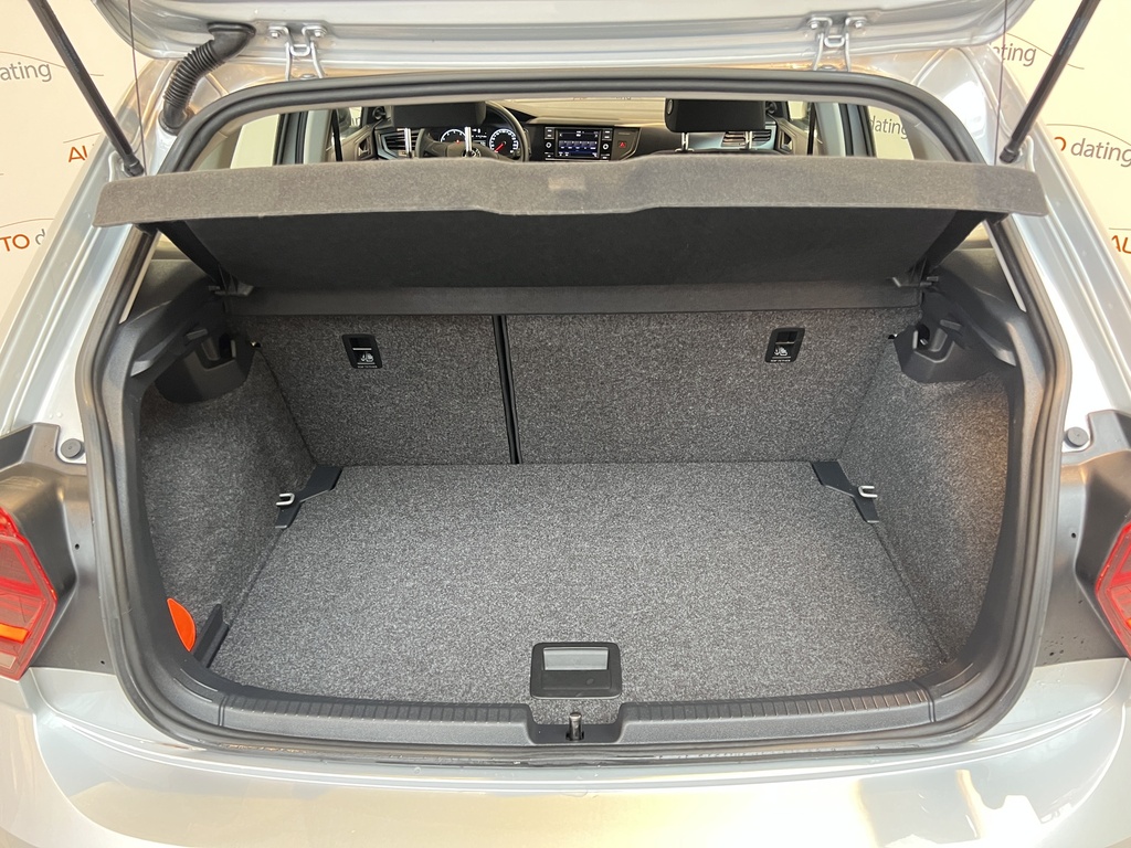 Volkswagen/POLO/3064