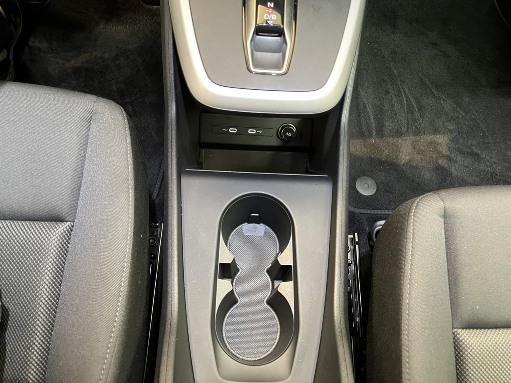 AUDI Q4