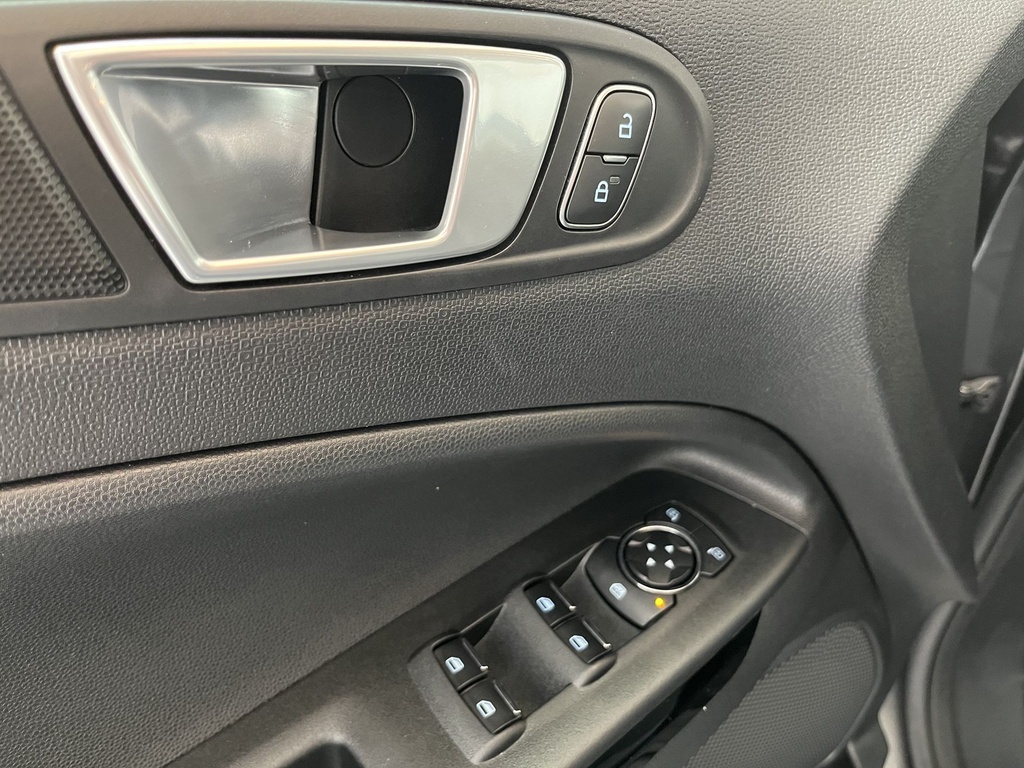 Ford/ECOSPORT/3184