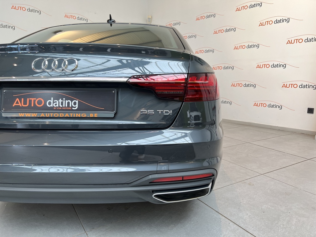Audi/A4/3592