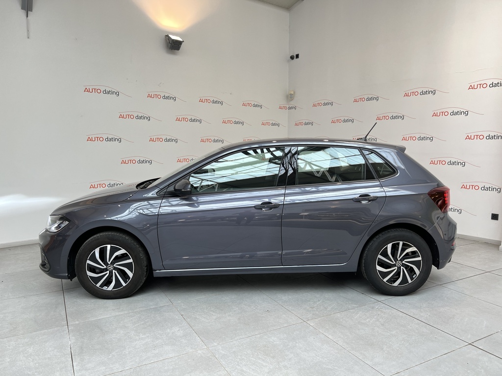 Volkswagen/POLO/3596