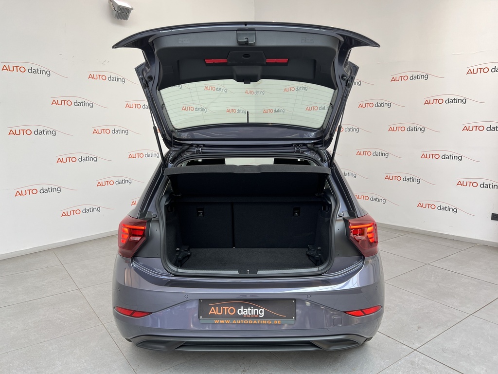 Volkswagen/POLO/3596