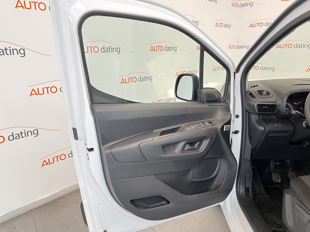 Citroen/BERLINGO/3858