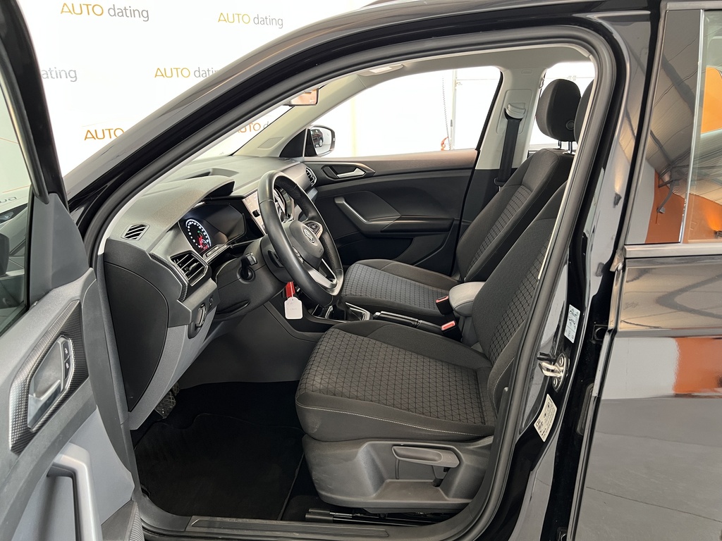 Volkswagen/T-CROSS/4223