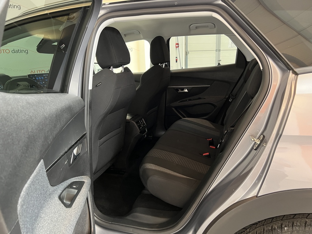 Peugeot/3008/Pas de Plaque