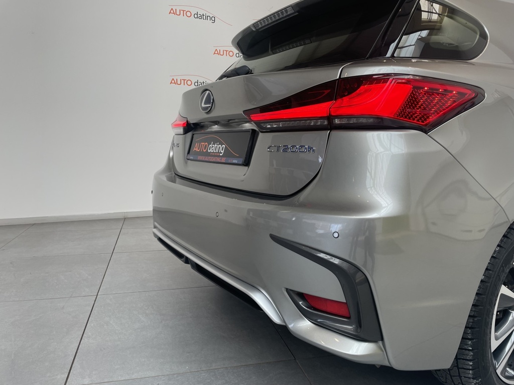 Lexus CT200H