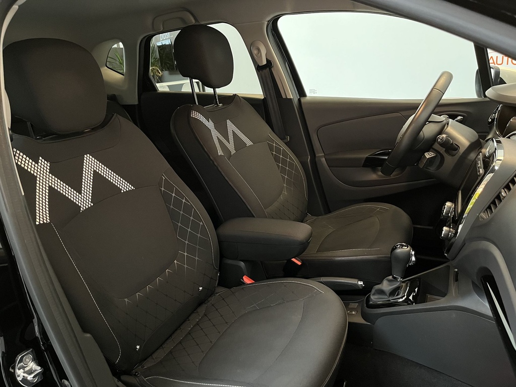 Renault/CAPTUR/2593